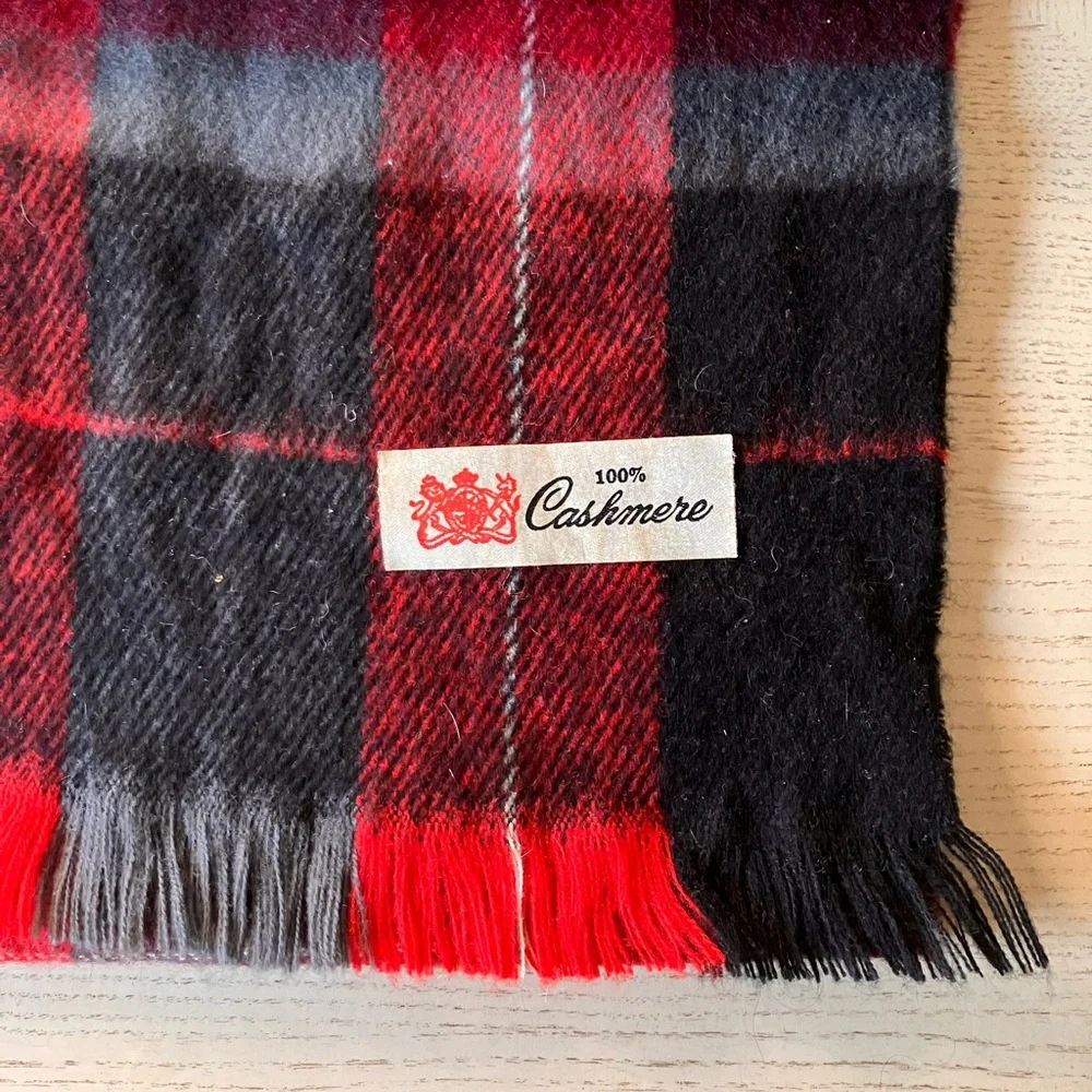 Classic Cashmere Red and Black Plaid Scarf